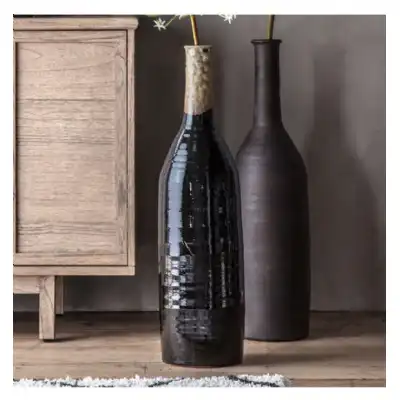 Bottle Vase Lava Black