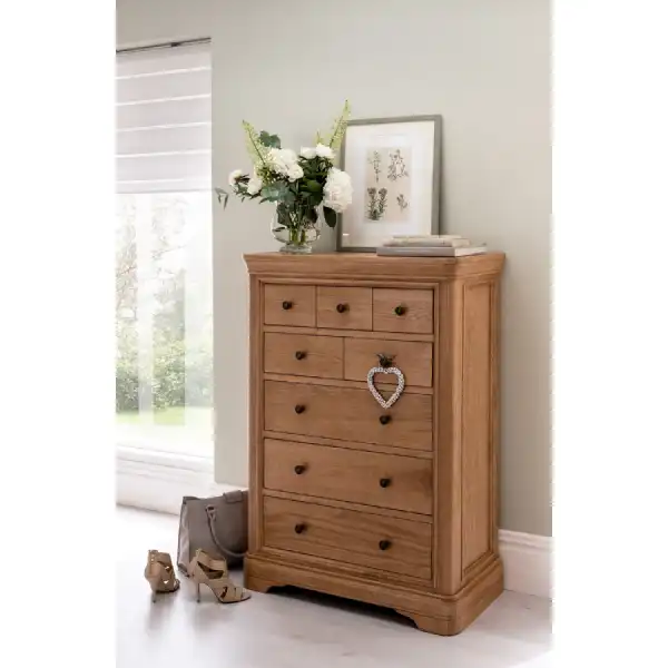 Traditional Solid Oak Chest of 8 Drawers